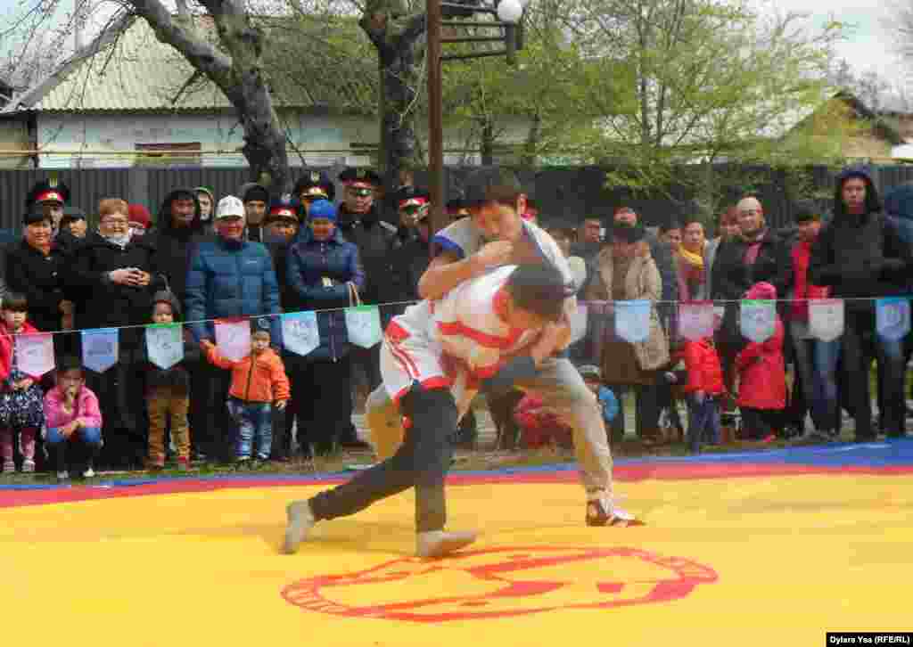 Мерекедегі қазақ күресі. Шымкент, 18 наурыз 2016 жыл.