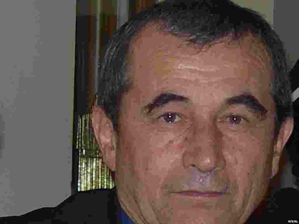 Инсон ҳуқуқлари ҳимоячиси Аъзам Турғунов 2008 йилнинг 11 июл куни ҳибсга олиниб¸ 23 окябр куни Ўзбекистон Жиноят кодексининг 165- моддаси - товламачилик банди бўйича айбдор деб топилди ва 10 йил муддатга қамоқ жазосига ҳукм этилди. Турғуновнинг саломатлиги тутқунликда ëмонлашиб бораëтгани хавотирларга сабаб бўлмоқда. 