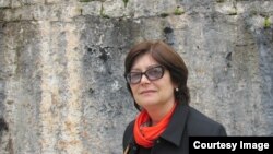 Изида Чаниа