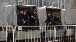 Путін «набрид». Понад 100 учасників затримано під час акцій протесту у кількох містах Росії (відео)