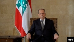 بر اساس یک رسم قدیمی، رئیس جمهور لبنان باید مسیحی، نخست وزیر سنی و رئیس مجلس شیعه باشد.