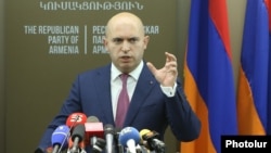 Зампред РПА Армен Ашотян на пресс-конференции 