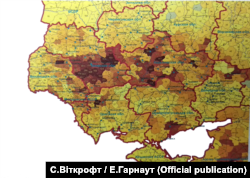 Карта, яку опублікували австралійські дослідники Стівен Віткрофт та Ентоні Гарно, на якій видно, як високий рівень смертності переходить через північний українсько-російський кордон у деякі райони Курської та Воронезької областей. Сам вчений Віткрофт заперечує геноцидну версію Голодомору. Джерело: Уиткрофт С., Гарнаут А. Потери населения в отдельных районах СССР (1929–1934): Статистика, карты и сравнительный анализ (Особое положение Украины) // Голод 1933: Українці: – К. : Український інститут національної пам’яті, 2013