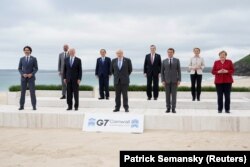 سران اروپا و آمریکا و کانادا و ژاپن در اجلاس جی ۷، بریتانیا، ۱۱ ژوئن ۲۰۲۱