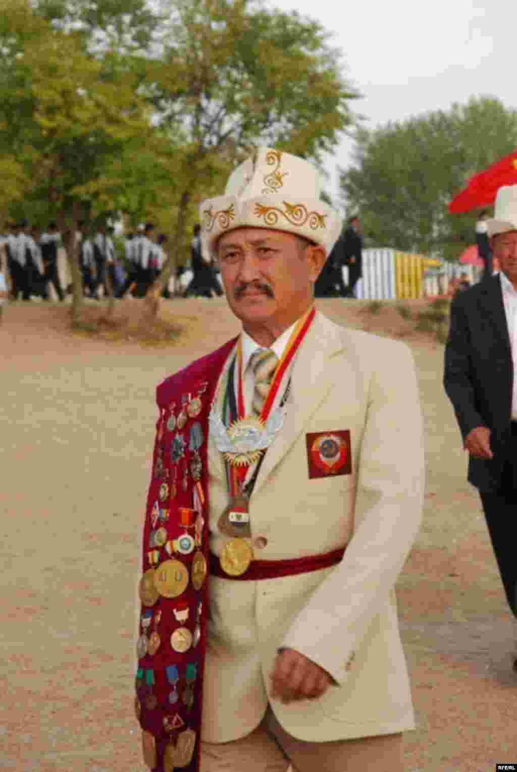 Олимпийскому чемпиону - 60 лет #1