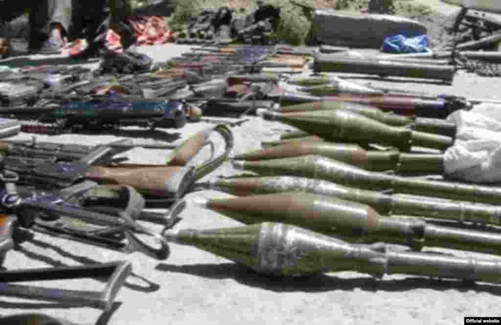 Добровольная сдача оружия в Хороге, 31 июля