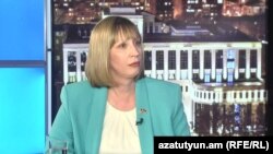 Посол США в Армении Линн Трейси дает интервью Радио Азатутюн, 15 апреля 2019 г.