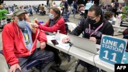 Приблизно три п’ятих від загальної кількості припадає на три країни – Китай (майже 422 мільйони), США (274 мільйони) й Індію (184 мільйони)