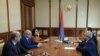 Նախագահը հանդիպումներ է ունենում կուսակցությունների հետ