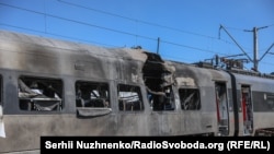 Наслідки одного з попередніх ударів РФ по залізничній інфраструктурі, фото ілюстративне