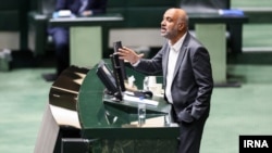 احمد میدری می‌گوید اگر دولت و مجلس تصمیم بگیرند که ۲۷ میلیون نفر یارانه‌بگیر را حذف کنند آن را اجرایی خواهیم کرد، اما پیشنهاد ما حذف ۱۵ میلیون نفر است