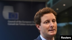 Ֆրանսիայի արտաքին գործերի նախարարության պետական քարտուղար Կլեման Բոնը, արխիվ, Փարիզ:
