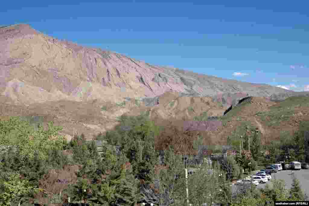 Ýerli awtoulag duralgasy&nbsp;&nbsp;