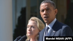 کنفرانس مطبوعاتی مشترک، آقای اوباما و خانم کلینتون، پس از حمله به کنسولگری آمریکا در لیبی در سپتامبر ۲۰۱۲
