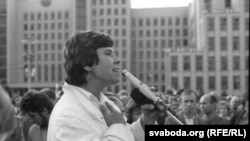 Вера Церлюкевіч, жнівень 1991. Фота Ўл. Кармілкіна