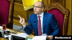 Голова Верховної Ради Андрій Парубій заявив, що 21 червня повторно пропонуватиме включити законопроект про створення Вищого антикорупційного суду до порядку денного сесії