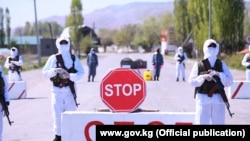 Военные во время действия режима ЧП. Апрель 2020 года. 