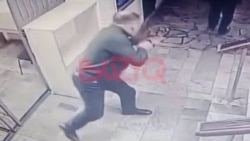 Полковник полиции стрелял в подчинённых из рогатки