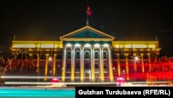Здание мэрии Бишкека. 