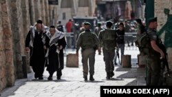 نیروهای امنیتی اسرائیل در محله‌های مسلمان‌نشین بیت‌المقدس گشت می‌زنند