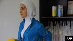 حجابی برای ورزشکاران، طرحی از الهام سید جواد، طراح کانادایی