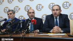 «Ելք»-ը Վիգեն Սարգսյանին մեղադրում է նախարարին ոչ հարիր պահվածքի մեջ