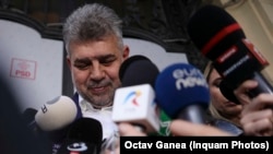 Liderul PSD, Marcel Ciolacu, în ziua de luni, 5 mai, când a anunțat demisia din funcția de premier și interimatul miniștrilor săi. El a refuzat să o recomandare de vot pentru cursa dintre democratul moderat, Nicușor Dan și extremistul pro-rus, George Simion.