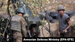 Արցախի Պաշտպանության բանակի հրետանավորները մարտի ժամանակ, 20-ը հոկտեմբերի, 2020թ.