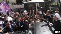 Ҳасан Рӯҳонӣ, рӯзи шанбе баъди ширкат дар нишасти Маҷмаи Умумии Созмони Милал ба Теҳрон баргашт.