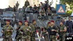 ارش لبنان سربازان بیشتری برای کنترل خیابان های بیروت به این شهر اعزام کرد