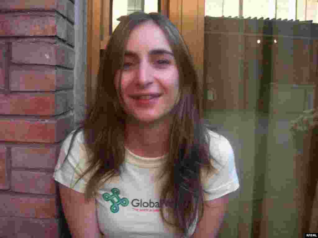 روزاریو لیزانا خبرنگار و وبلاگ نویس از شیلی