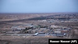 پایگاه هوایی الاسد در عراق در هفته‌های اخیر مورد حمله گروه‌های مورد حمایت ایران قرار گرفته است