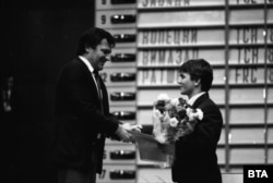 Наим Сюлейманоглу получава поздравления от Иван Славков