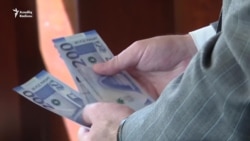 Banklar yenə borca düşdüklərini deyirlər