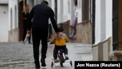 Вуліца ў гарадку Ронда ў правінцыі Малага, Гішпанія, 26 красавіка 2020