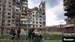 Евакуація людей із Покровська Донецької області, 12 квітня 2025 року (ілюстративне фото)