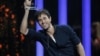 Ispaniyalik taniqli yulduz Enrike Iglesias. 