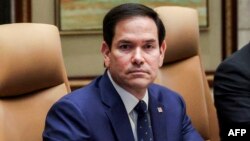 Такі зустрічі зазвичай не проводяться, «поки ви не дізнаєтесь про якийсь результат або про певний прогрес», заявив держсекретар США