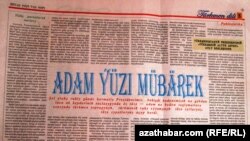 "Täçgeldi Gutlyýew bolsa şu ýylyň 4-ni maýynda "Türkmen dili" gazetinde "Adam ýüzi mübärek" atly uly göwrümli makalasynda döwlet baştutanynyň "Arkadag" adynyň Ylahdan - Alladan ak kepderiniň getirendigini delillendirmäge çalyşýar". 