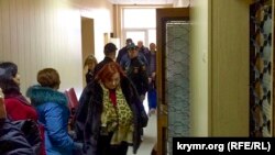 Ahtem Çiygoz konvoynıñ nezareti altında, 2015 senesi dekabr 24 künü