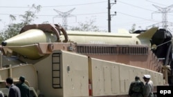 تصویری از موشک شهاب سه