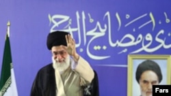 رهبر جمهوری اسلامی از واکنش برخی محافل داخلی در قبال مذاکره با امریکا نیز انتقاد کرده است.