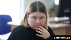 Катерину Гандзюк, громадську діячку, виконувачку обов’язків керуючого справами Херсонської міської ради, невідомий облив кислотою