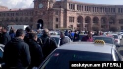 Տաքսու վարորդների ցույցը Հանրապետության հրապարակում: 3-ը մարտի 2015 թ․