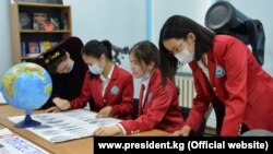 "Алтын түйүн" академиясынын тарбиялануучулары.