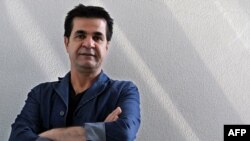 جعفر پناهی، کارگردان ۴۹ ساله ایرانی، برنده شیر طلایی جشنواره ونیز سال ۲۰۰۰