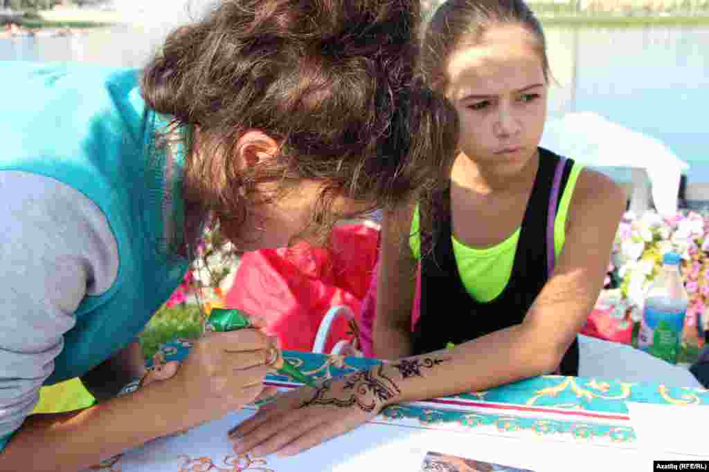 Печән базарында һәр кешенең үз кәсебе