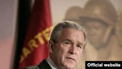 آقای بوش از کنفرانس منطقه اي اخير در بغداد به عنوان سرآغازي خوب ستايش کرده است.