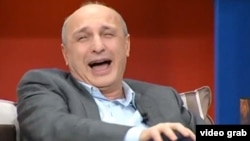  Wano Merabişwili "Wanonyň şowunda".