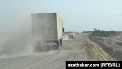 Balkanyň içerki ýollarynyň ýaramazlygy ýerli ilata hem öz ýaramaz täsirini ýetirýär.